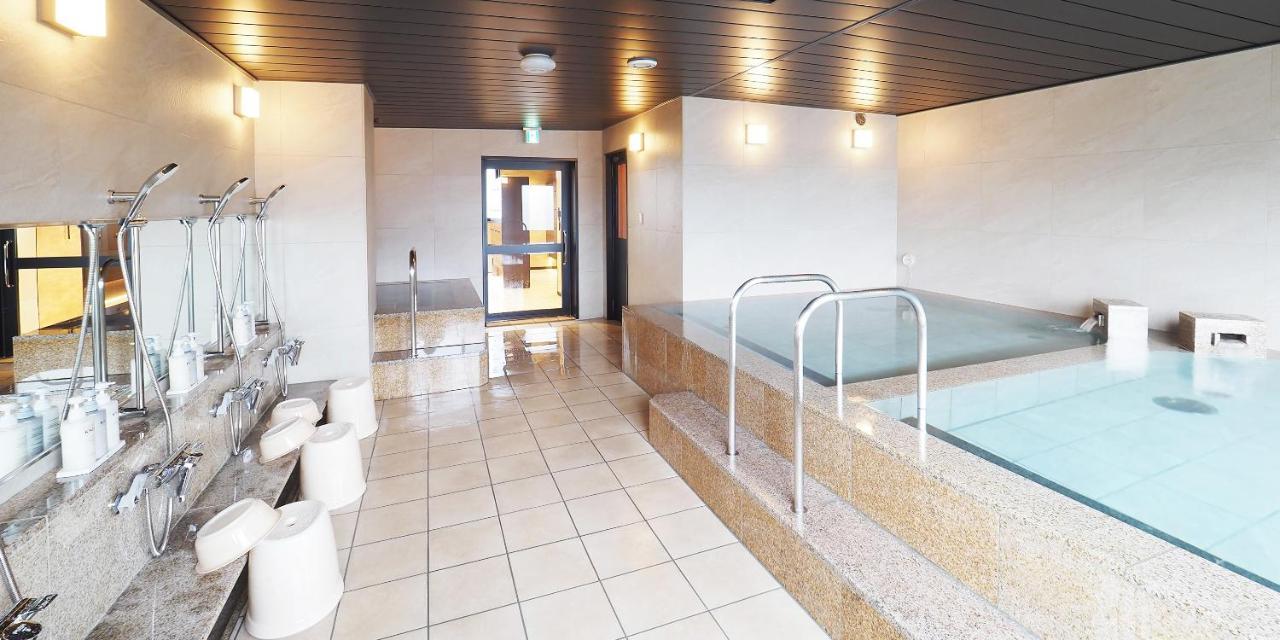 Hotel Abest Grande Takatsuki Buitenkant foto