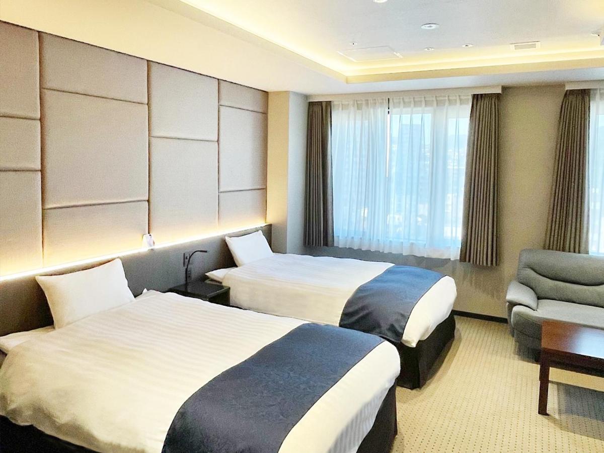 Hotel Abest Grande Takatsuki Buitenkant foto