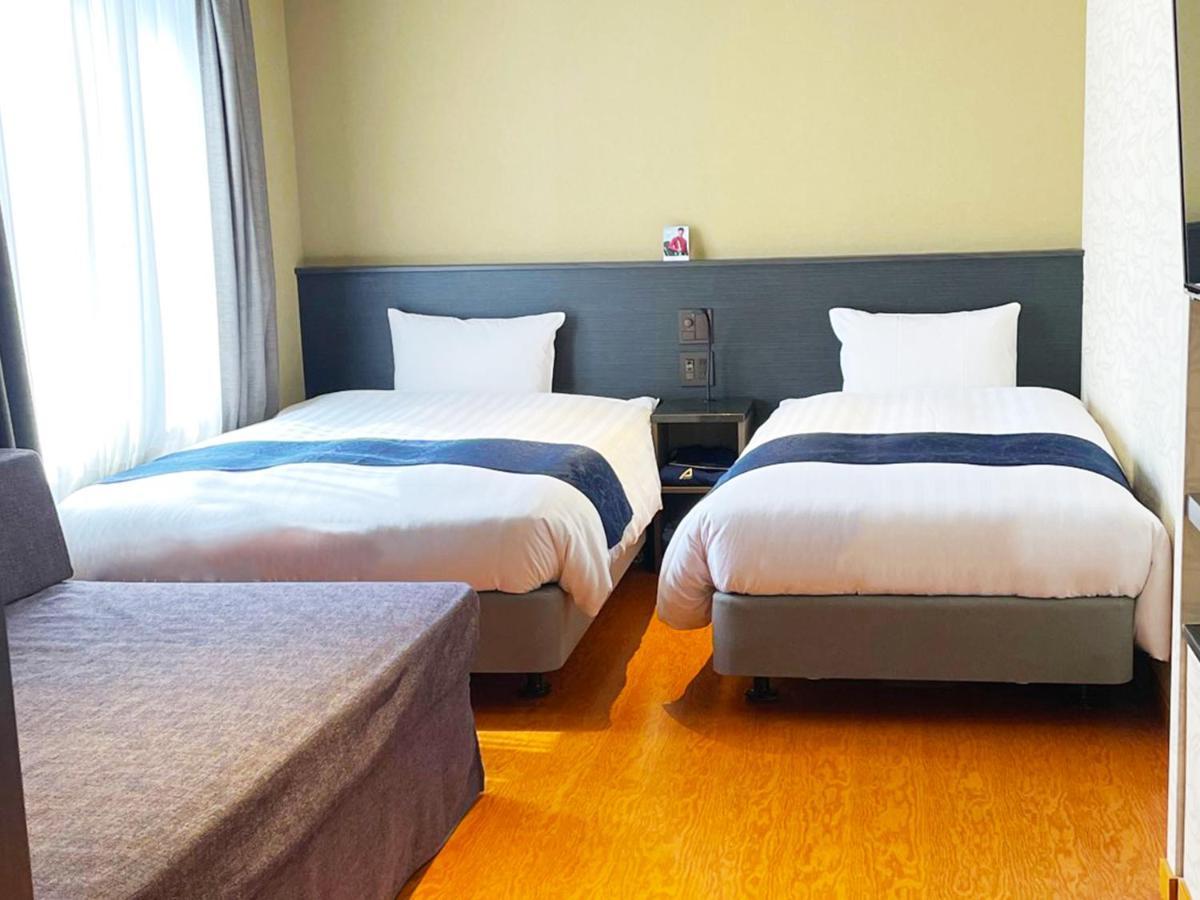 Hotel Abest Grande Takatsuki Buitenkant foto